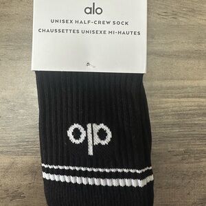 ALO Yoga Black and White Half-Crew Socks